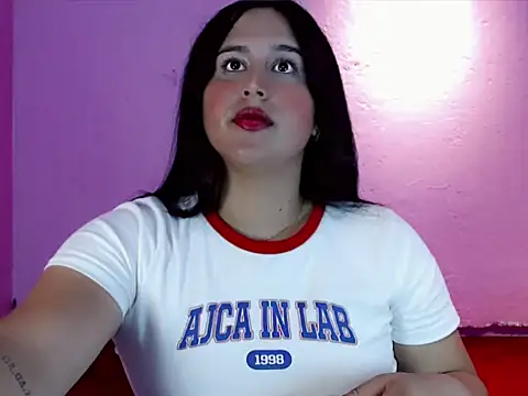 Snapshot of Sofiababyy chatting on February 2, 11:26 pm Sofiababyy online show from February 2, 11:26 pm