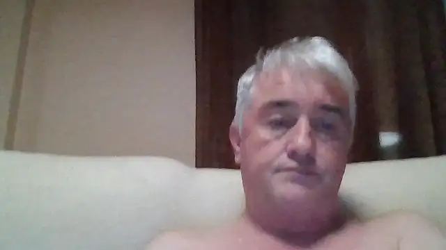 Snapshot of Cumlover5534 chatting on October 18, 5:53 am Cumlover5534 online show from October 18, 5:53 am
