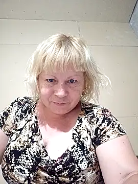 1milfemma online show from November 20, 7:58 pm