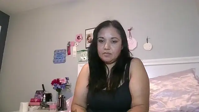 tattedlatina online show from November 13, 4:38 am