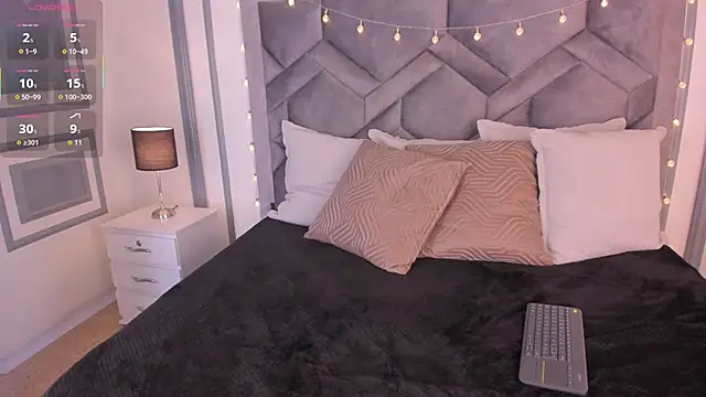 TahliaMoreau online show from January 10, 3:57 am