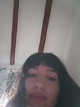 Snapshot of Luna_juicy chatting on November 26, 10:10 pm Luna juicy online show from November 26, 10:10 pm