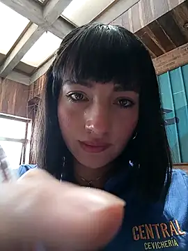 Snapshot of Luna_juicy chatting on November 23, 4:17 pm Luna juicy online show from November 23, 4:17 pm