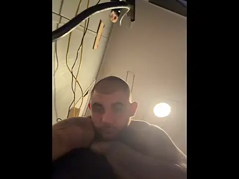 Snapshot of trickydickydaddy chatting on May 2, 3:56 am trickydickydaddy online show from May 2, 3:56 am