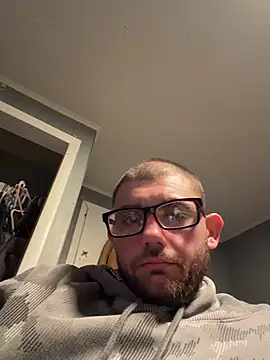 trickydickydaddy online show from March 29, 3:52 am