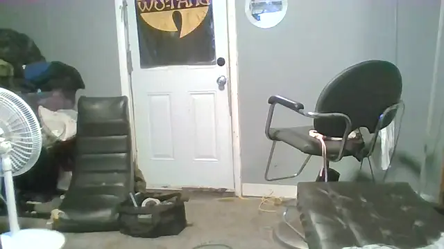 trickydickydaddy online show from April 4, 5:03 am