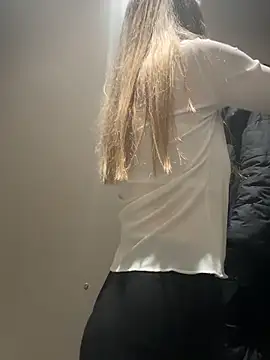 SashaCatt online show from March 3, 8:10 am