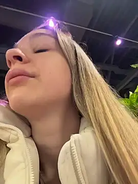 SashaCatt online show from January 13, 9:13 am