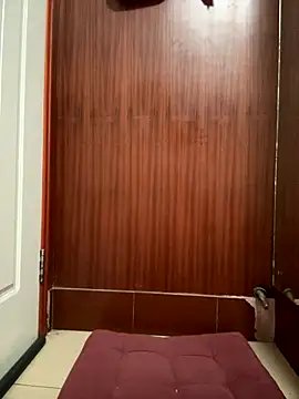 Snapshot of xoxo7799 chatting on November 27, 4:07 pm xoxo7799 online show from November 27, 4:07 pm