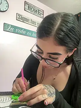 SCARLETT INK  online show from May 8, 11:58 am