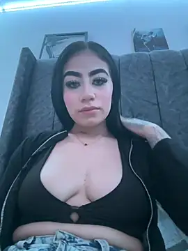 Snapshot of SCARLETT_INK_ chatting on February 1, 1:04 am SCARLETT INK online show from February 1, 1:04 am