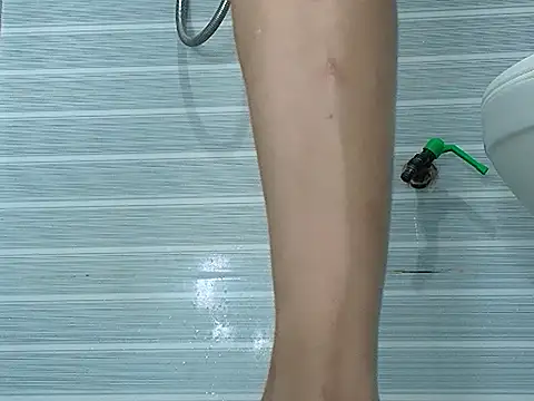 Tiny-122 online show from April 10, 11:50 am