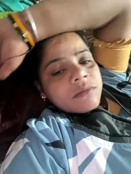 Snapshot of Hot_suini chatting on March 7, 9:48 am Hot suini online show from March 7, 9:48 am