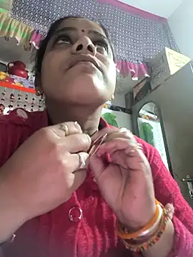 Snapshot of Hot_suini chatting on February 13, 4:18 pm Hot suini online show from February 13, 4:18 pm