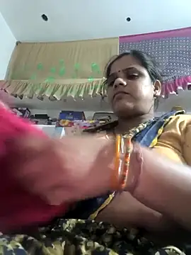 Snapshot of Hot_suini chatting on February 15, 4:28 pm Hot suini online show from February 15, 4:28 pm