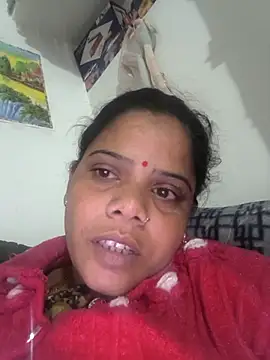 Snapshot of Hot_suini chatting on February 2, 8:24 am Hot suini online show from February 2, 8:24 am