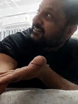 Snapshot of dishant_1686 chatting on November 8, 12:42 pm dishant 1686 online show from November 8, 12:42 pm