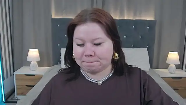 Snapshot of EvaNova_ chatting on February 13, 4:34 am EvaNova online show from February 13, 4:34 am