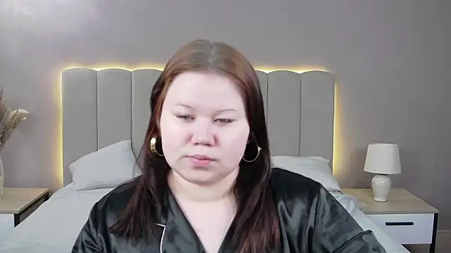 Snapshot of EvaNova_ chatting on February 28, 10:26 am EvaNova online show from February 28, 10:26 am