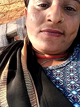 Quin love143 online show from February 6, 10:33 am