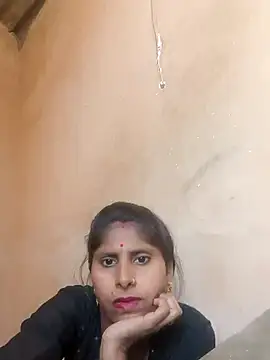 Snapshot of Maya_mohni chatting on November 9, 9:24 am Maya mohni online show from November 9, 9:24 am