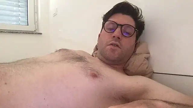 4fu69str8 online show from April 13, 3:49 pm