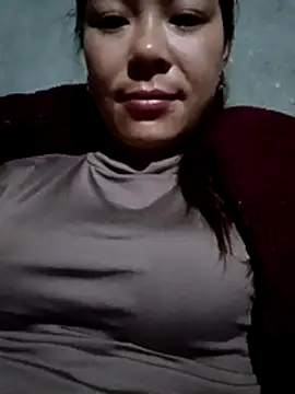 Lyla john online show from February 5, 11:00 pm