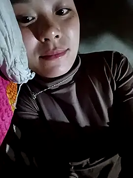 Lyla john online show from February 6, 11:06 am