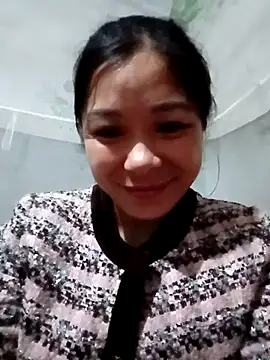 Lyla john online show from January 9, 12:23 pm