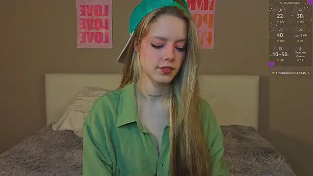 TiffinyMergist online show from January 10, 6:47 pm