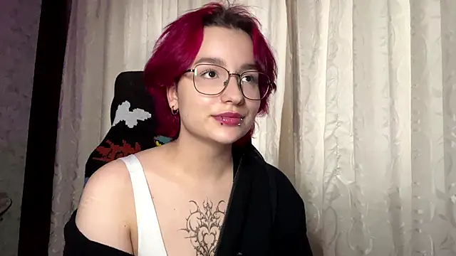 Snapshot of TheaMacrae chatting on November 9, 12:20 pm TheaMacrae online show from November 9, 12:20 pm