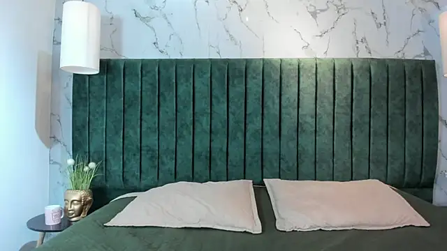 Noah dupont  online show from December 22, 11:43 am