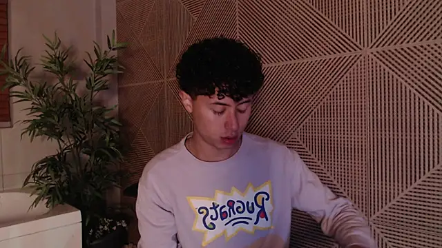 Noah dupont  online show from January 6, 12:09 pm