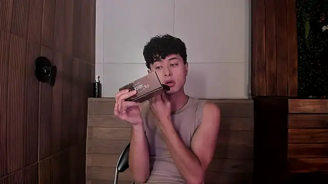 Noah dupont  online show from November 28, 12:27 pm