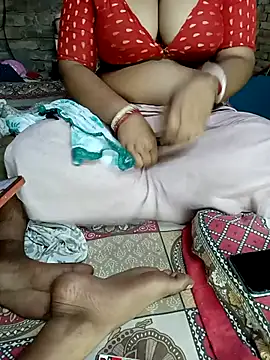 Snapshot of Pinkcolour chatting on April 9, 6:03 pm Pinkcolour online show from April 9, 6:03 pm