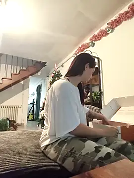 MickNanaa online show from December 16, 2:43 pm