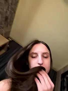 yourselenaa online show from January 13, 6:34 pm