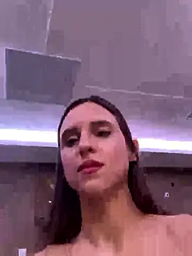 yourselenaa online show from January 11, 1:18 pm