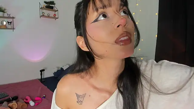 Snapshot of Tamara_Aluna_ chatting on July 30, 6:18 pm Tamara Aluna online show from July 30, 6:18 pm
