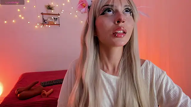 Snapshot of Tamara_Aluna_ chatting on May 23, 11:48 pm Tamara Aluna online show from May 23, 11:48 pm