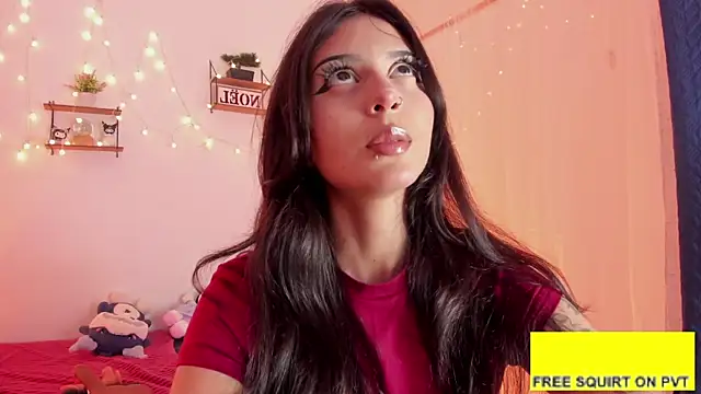 Tamara Aluna  online show from March 27, 5:25 pm