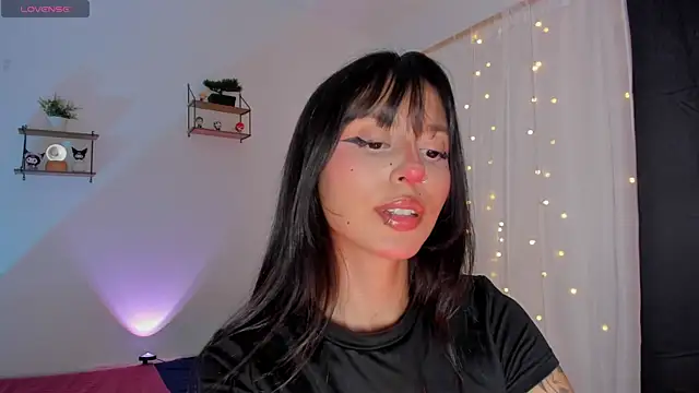 Snapshot of Tamara_Aluna_ chatting on July 25, 7:53 pm Tamara Aluna online show from July 25, 7:53 pm