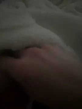 groschibre40100 online show from April 16, 6:47 am