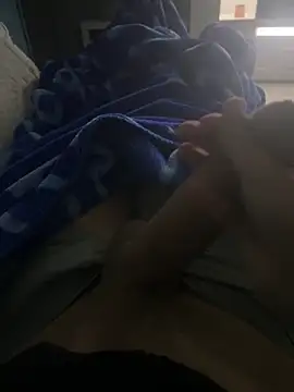 groschibre40100 online show from February 3, 10:37 pm