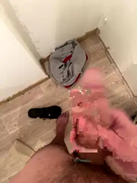 groschibre40100 online show from December 15, 1:17 pm