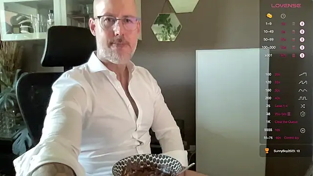the new fit rubinho online show from April 30, 7:59 am