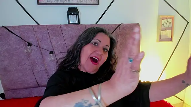 Victoriaa Anderson online show from February 17, 9:56 pm