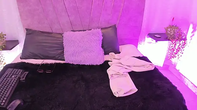 Snapshot of Victoriaa_Anderson chatting on April 29, 5:30 pm Victoriaa Anderson online show from April 29, 5:30 pm