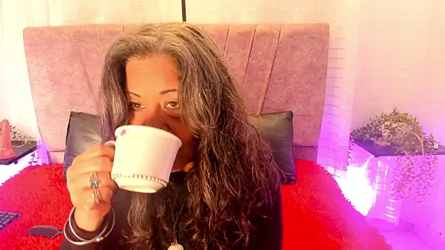 Snapshot of Victoriaa_Anderson chatting on June 1, 1:00 pm Victoriaa Anderson online show from June 1, 1:00 pm