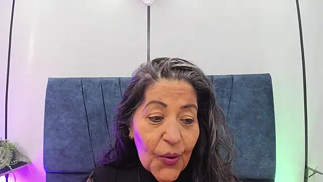 Snapshot of Victoriaa_Anderson chatting on July 11, 3:34 pm Victoriaa Anderson online show from July 11, 3:34 pm